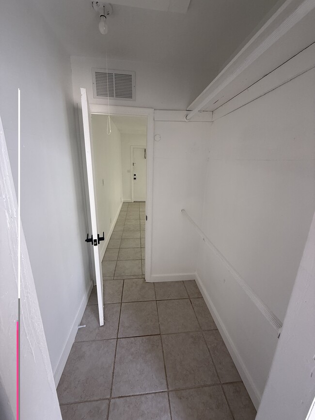 Photo - 337 SE 12th Ave