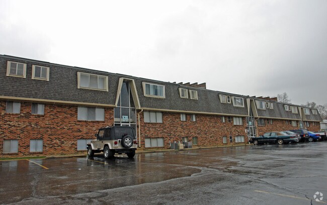 Greene Ridge Court - Greene Ridge Court Apartments