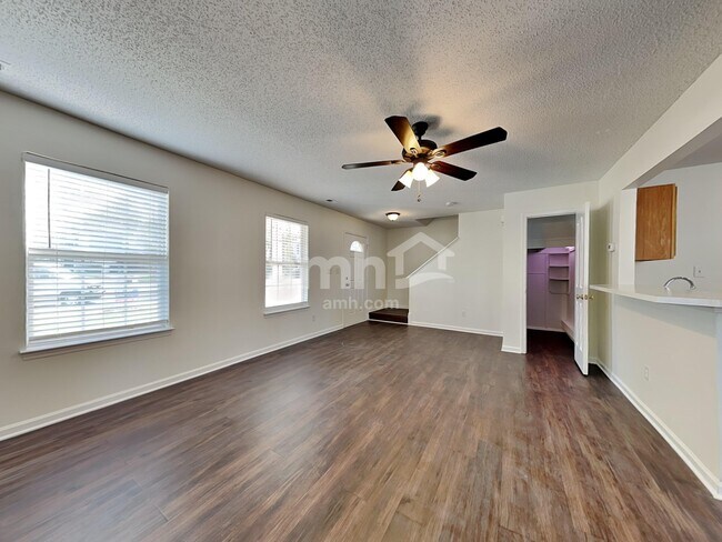 Photo - 11348 Red Finch Ln