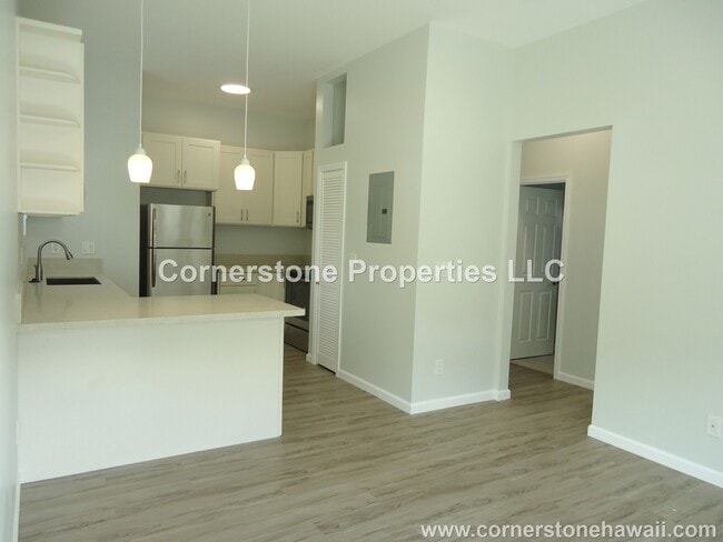 Photo - 5029 Kilauea Ave