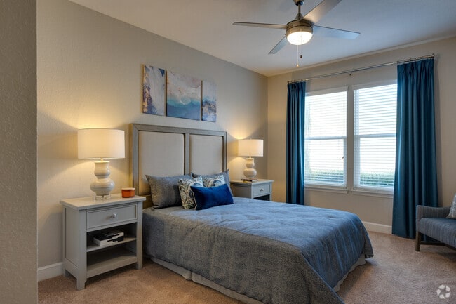 2BR - 2BA