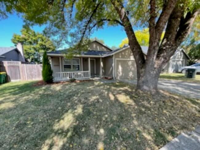 17775 SW Corona Ln
