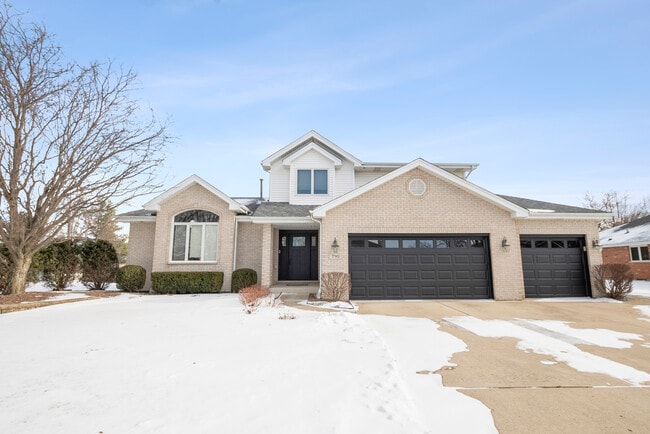 Building Photo - 790 Eastwind Dr