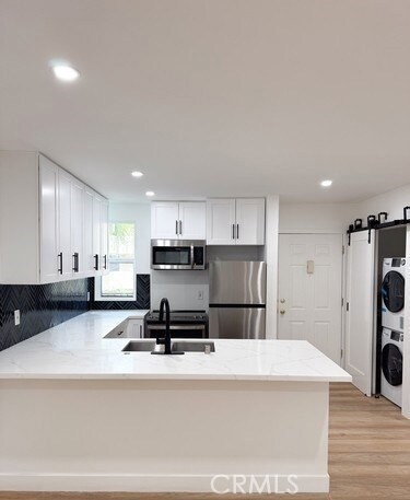 Building Photo - 17000 Burbank Blvd Unit 202