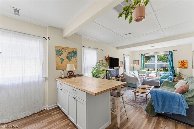 Photo - 220 Morton Rd