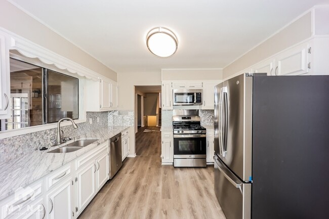 Photo - 4355 Valley Brook Ln SW