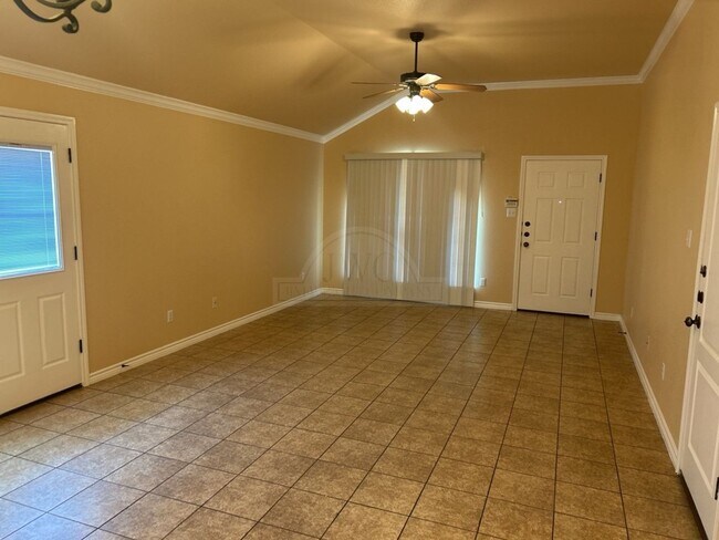 Photo - 4905 Autumn Valley Dr Unit 4905 Autumn Valley Dr B