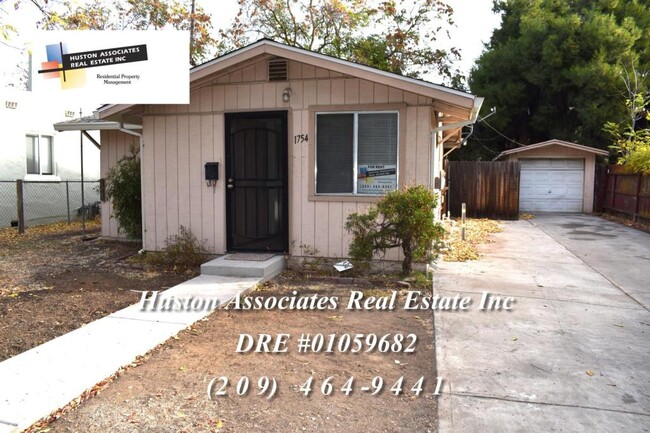 Photo - 1754 School Ave Casa