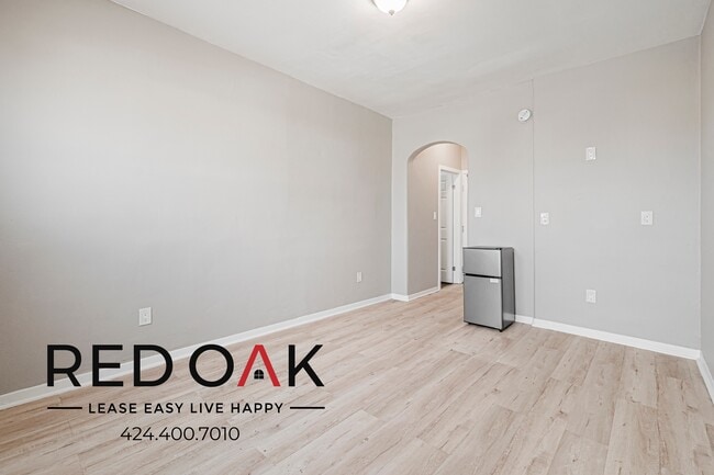 Building Photo - 2731 Beverly Blvd Unit 209 Rental