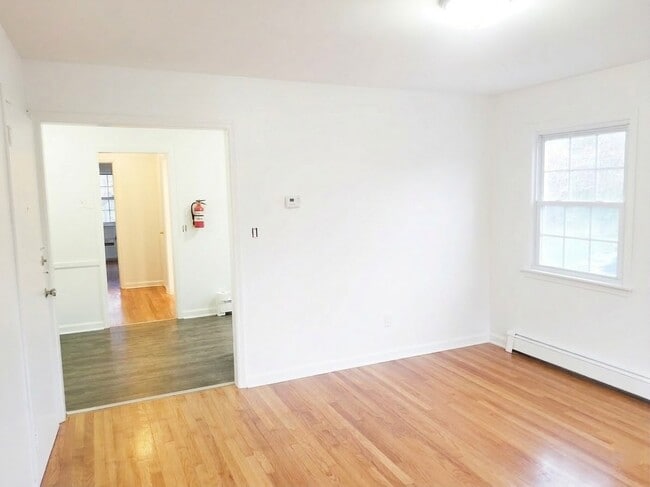 Livingroom - 17 Old Allamuchy Rd Unit 2