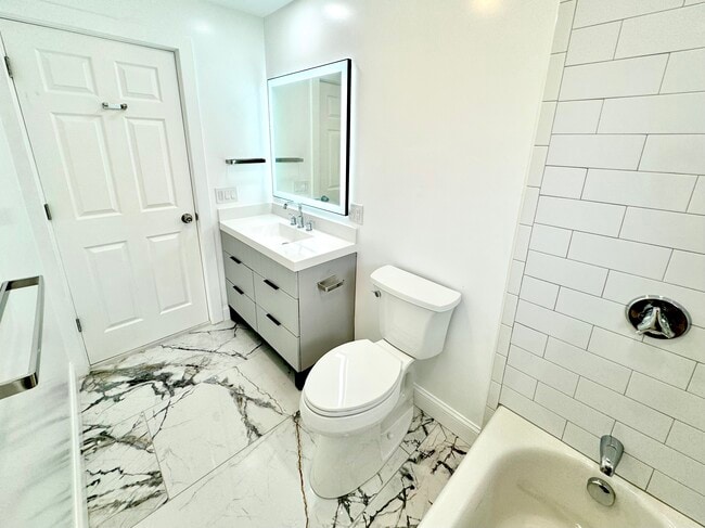 Photo - 190 Hillside St Unit 3F