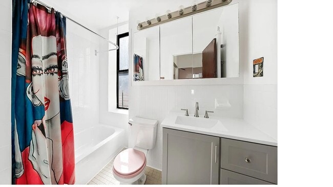 Photo - 185 E 2nd St Unit 5A