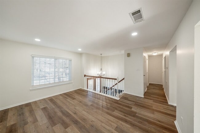 Photo - 3018 Sycamore Springs Dr