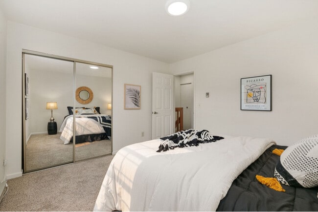 Photo - 3200 Azalea Dr