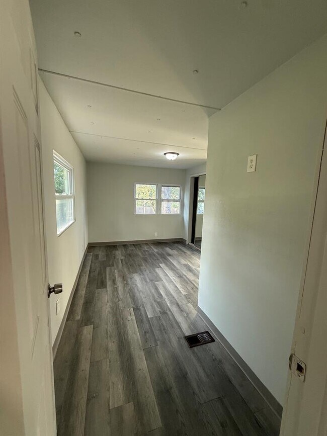 Photo - 20604 Delorio St