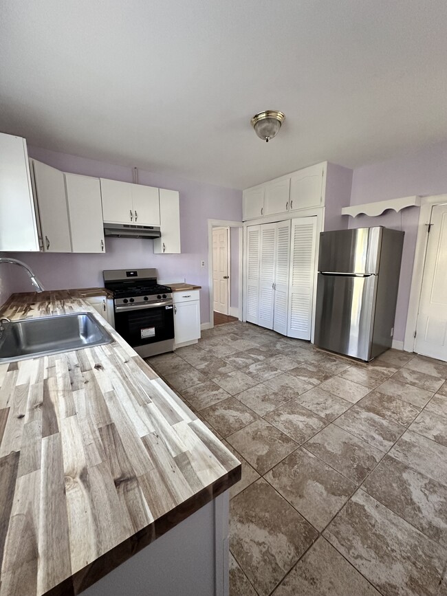 Kitchen - 119 Homer Ave Unit Apartment 1