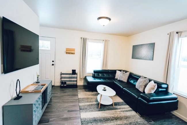 Photo - 48421 Murwood Ave