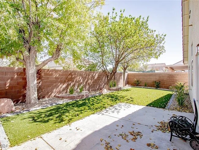 Photo - 5554 Merriweather Dr