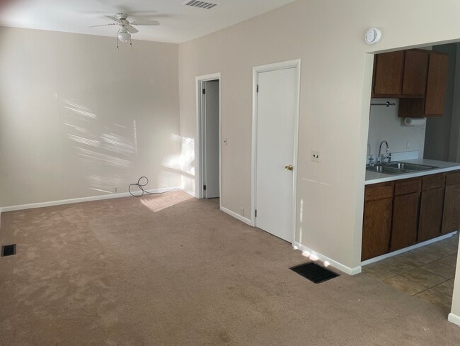 Photo - 1007 Myron Ct