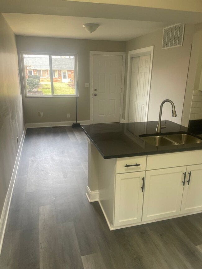 2016 Adelaide Blvd Unit 1