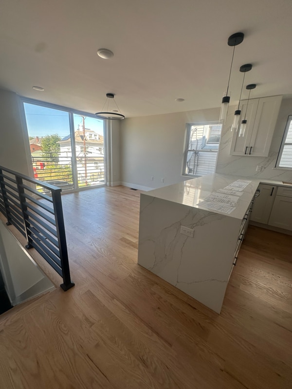 Building Photo - 62 Hillside Ave Unit 1