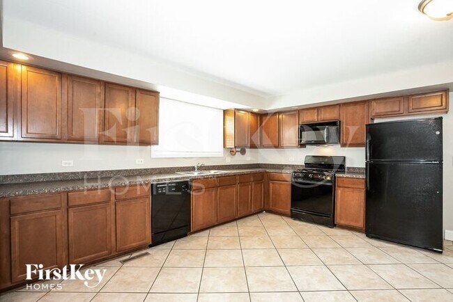 Photo - 811 Salem Ln