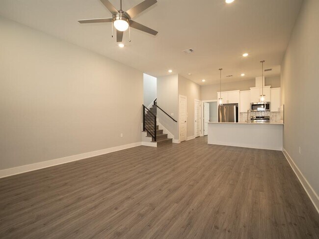 Photo - 120 Kimble Ln