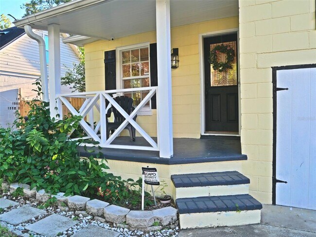 Photo - 2916 N Woodrow Ave