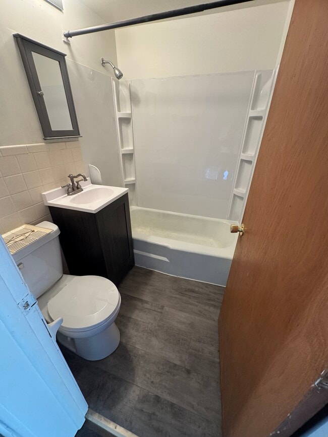 Photo - 253 W Grand Ave