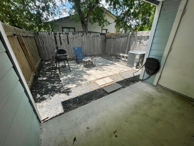 Photo - 24 Bratton Dr