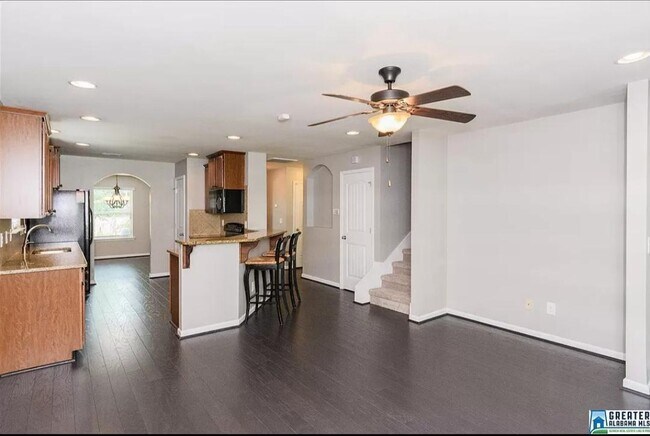 Photo - 5728 Park Side Rd