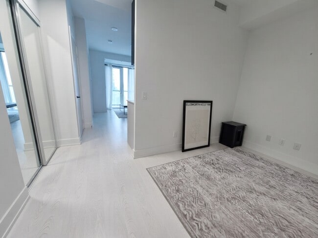 Photo - 1607-308 Jarvis Street Toronto Unit 1607