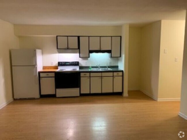 Building Photo - 130 S Estes Dr Unit E5 Rental