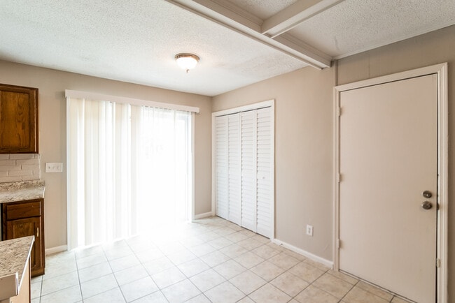 Photo - 617 Brailsford Blvd