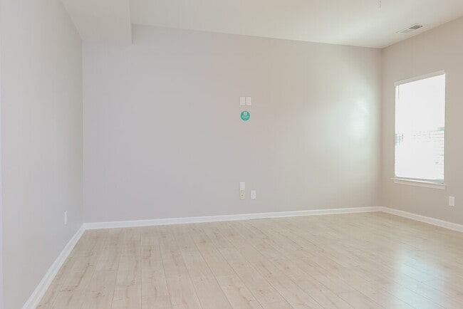 Photo - 2212 Ambergate Dr