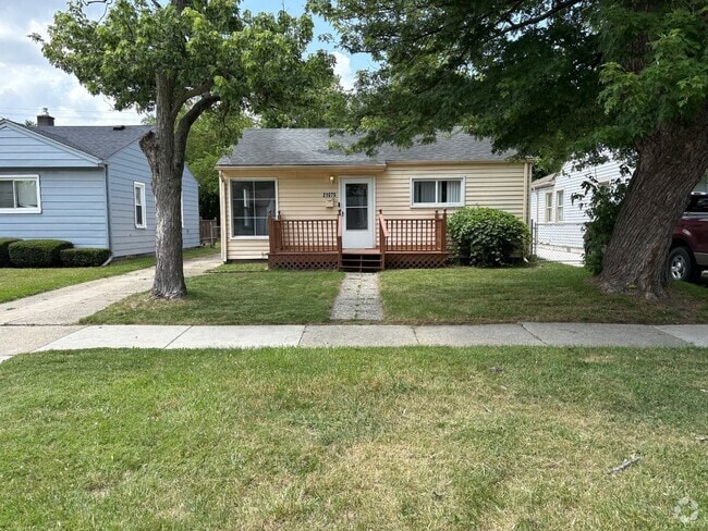 Building Photo - Cozy 2 Bedroom, 1 bath in Warren Rental