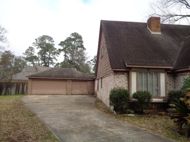 Photo - 702 Oder Ln