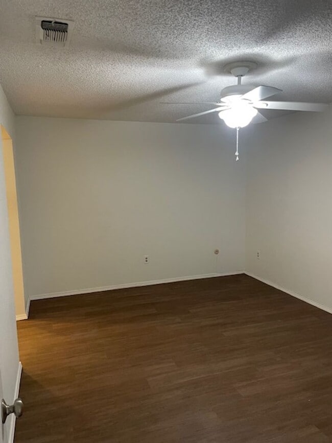 Photo - 1106 Brighton Dr