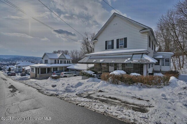 Photo - 1309 Wood St Apartment
