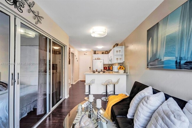 Photo - 710 Washington Ave Unit 315