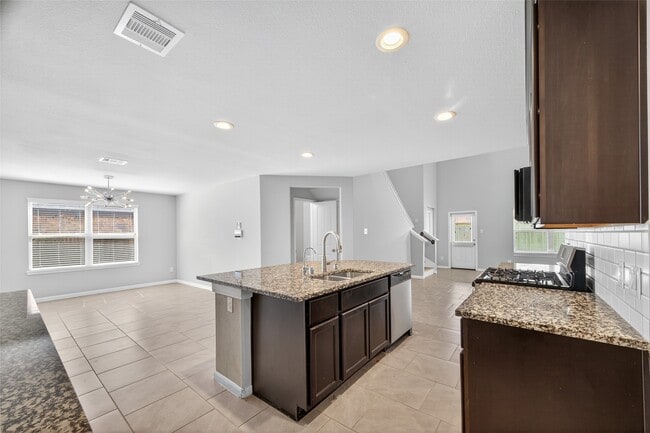 Photo - 718 Harvest Bluff Dr