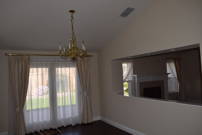 Photo - Spacious 5-Bedroom Home for Rent