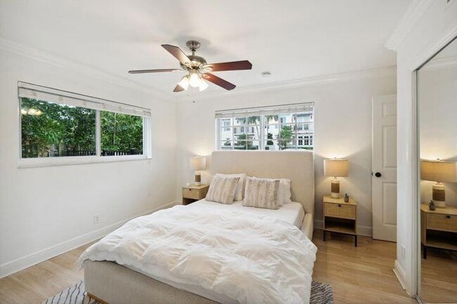 Photo - 49 SE 7th Ave Unidad 1