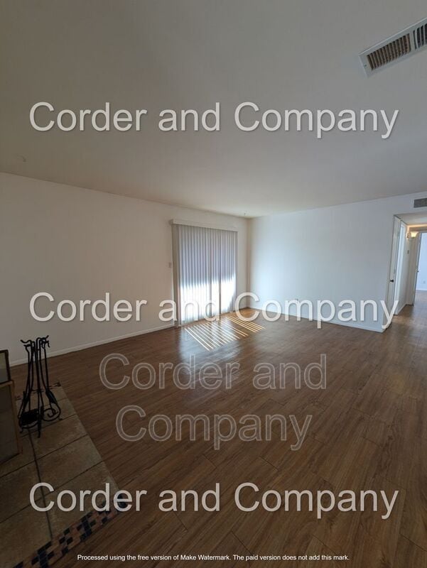 Photo - 6065 McKinney Dr NE