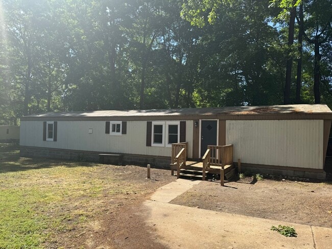 2 bedroom 2 full bath single wide trailer - 2 bedroom 2 full bath single wide trailer House