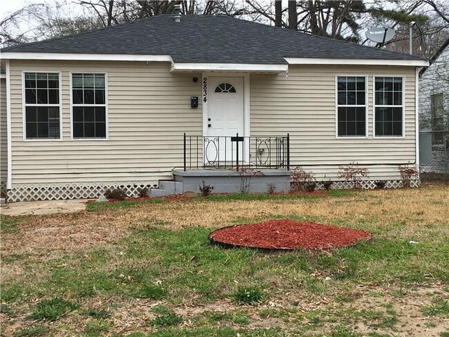 Building Photo - 2834 Essex St