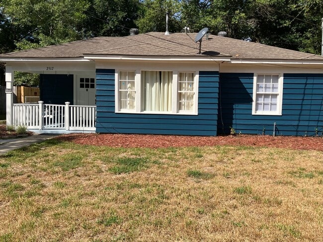 Building Photo - Gulfport 2 Bedroom
