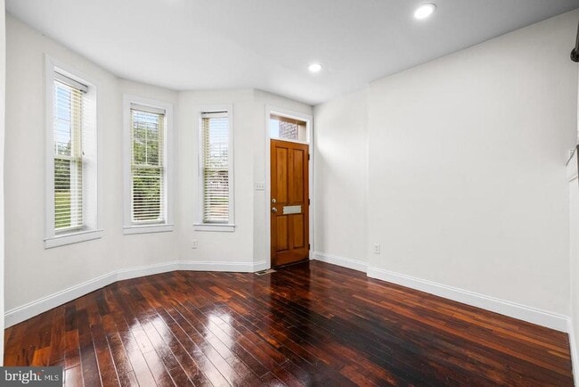Photo - 2822 Frederick Ave