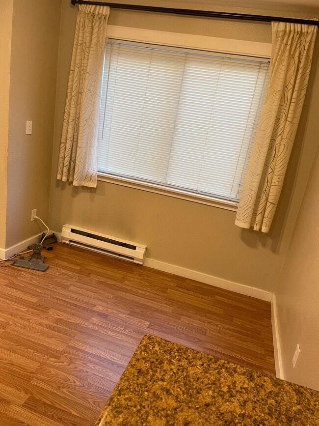 Photo - 2020 Grant Ave S Unit K102