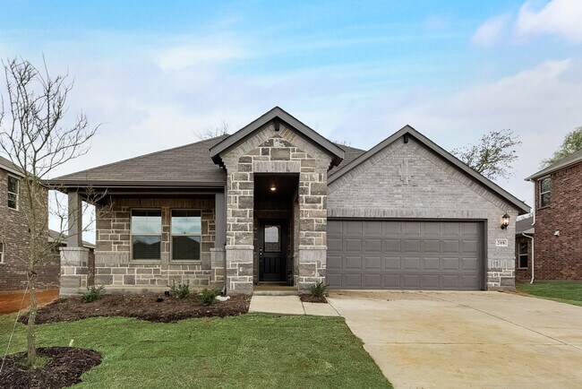 Photo - 208 Briarwood Ln